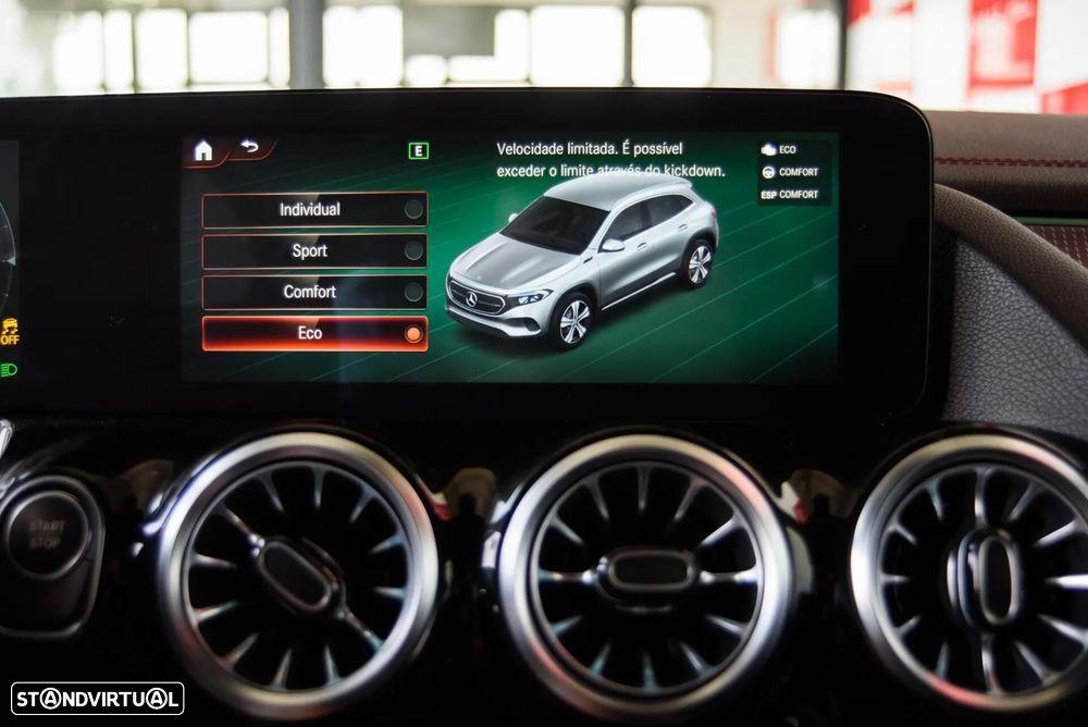 Mercedes-Benz EQA 300 4Matic AMG Line - 51