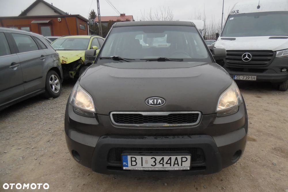 Kia Soul 1.6 CRDi L - 17