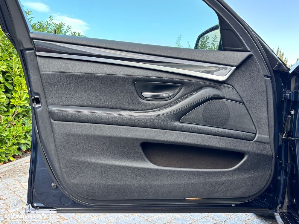 BMW 520 d Auto - 17
