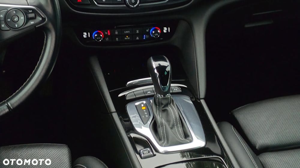 Opel Insignia 2.0 CDTI automatik Business Innovation - 30