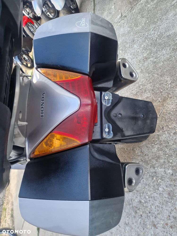 Honda ST - 27