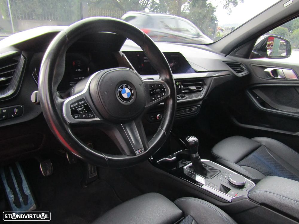BMW 116 d Pack Desportivo M - 10