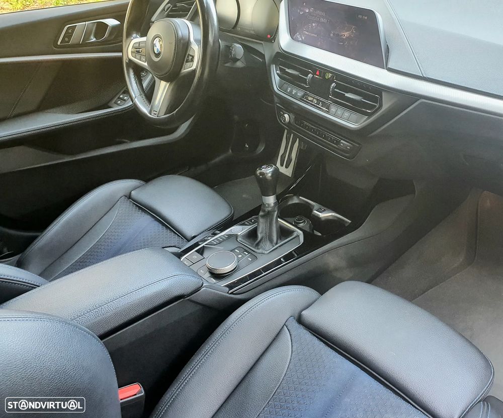 BMW 116 d Pack Desportivo M - 14