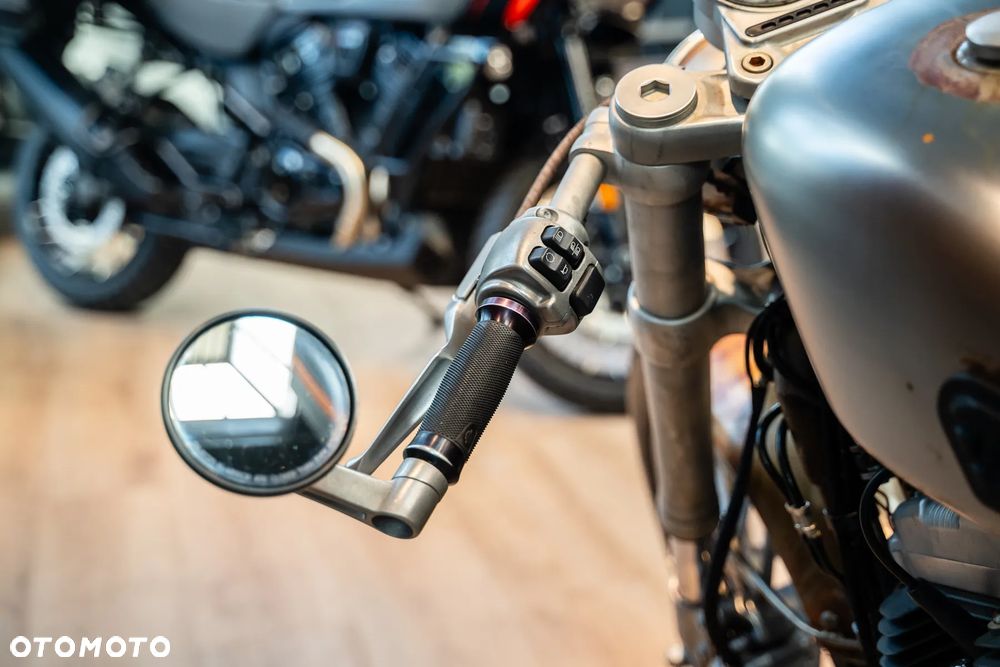 Harley-Davidson Sportster Roadster 1200R - 9
