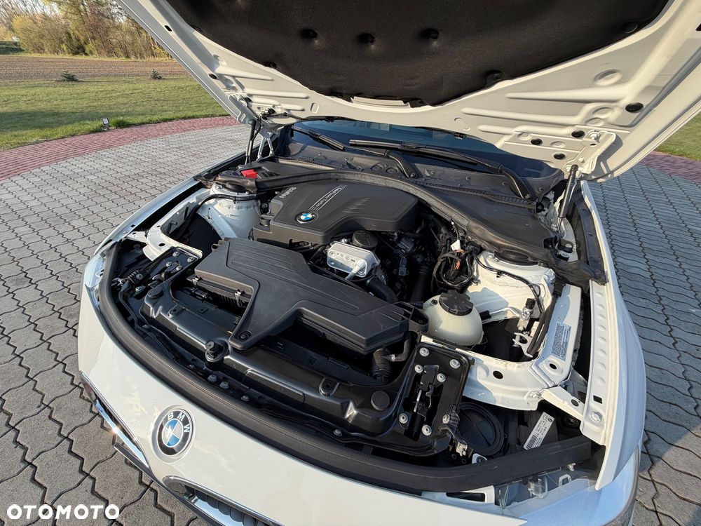 BMW Seria 3 328i xDrive Luxury Line - 10