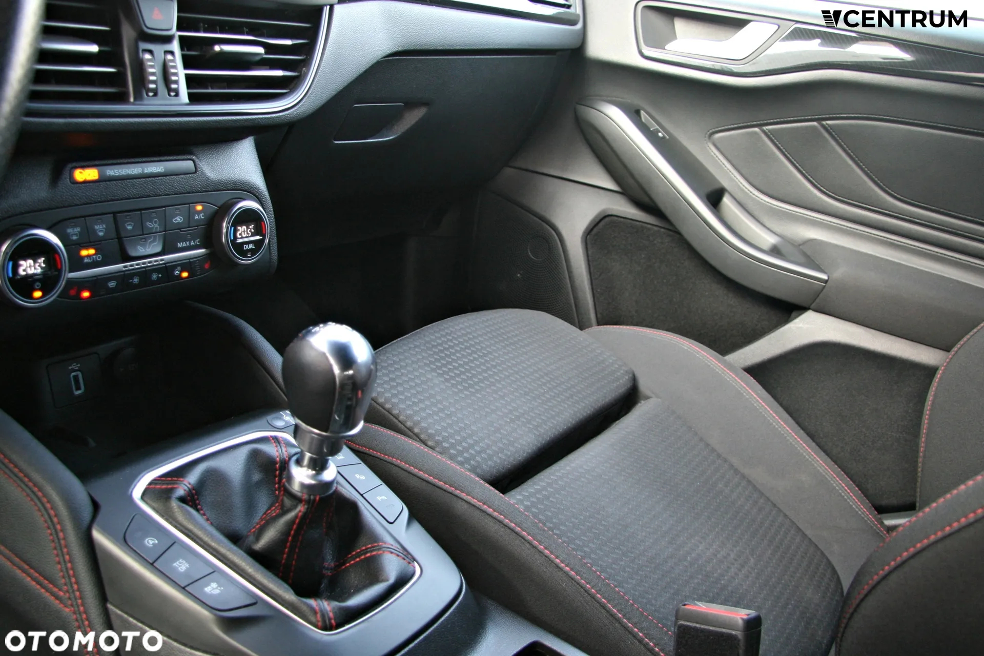 Ford Focus 2.0 EcoBlue ST-Line - 13