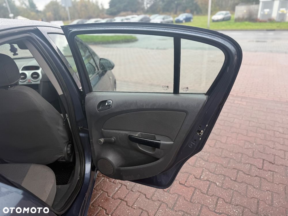 Opel Corsa 1.2 16V Cosmo - 18