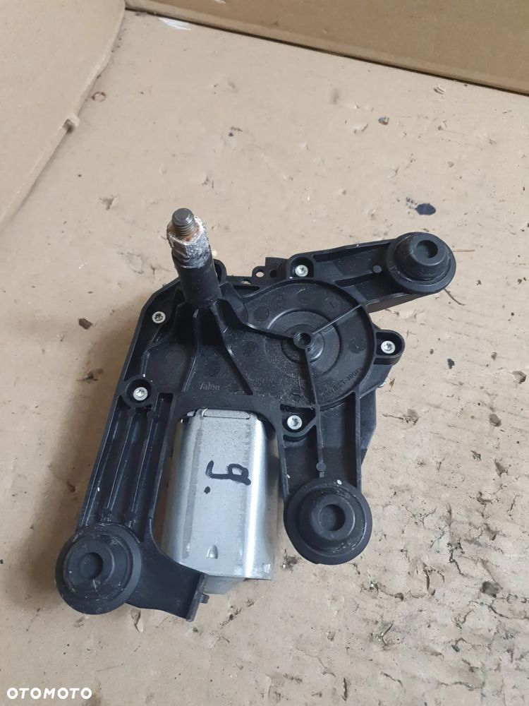 PEUGEOT 5008 I 12r silniczek wycieraczki tył 9680477480 53031812 - 1