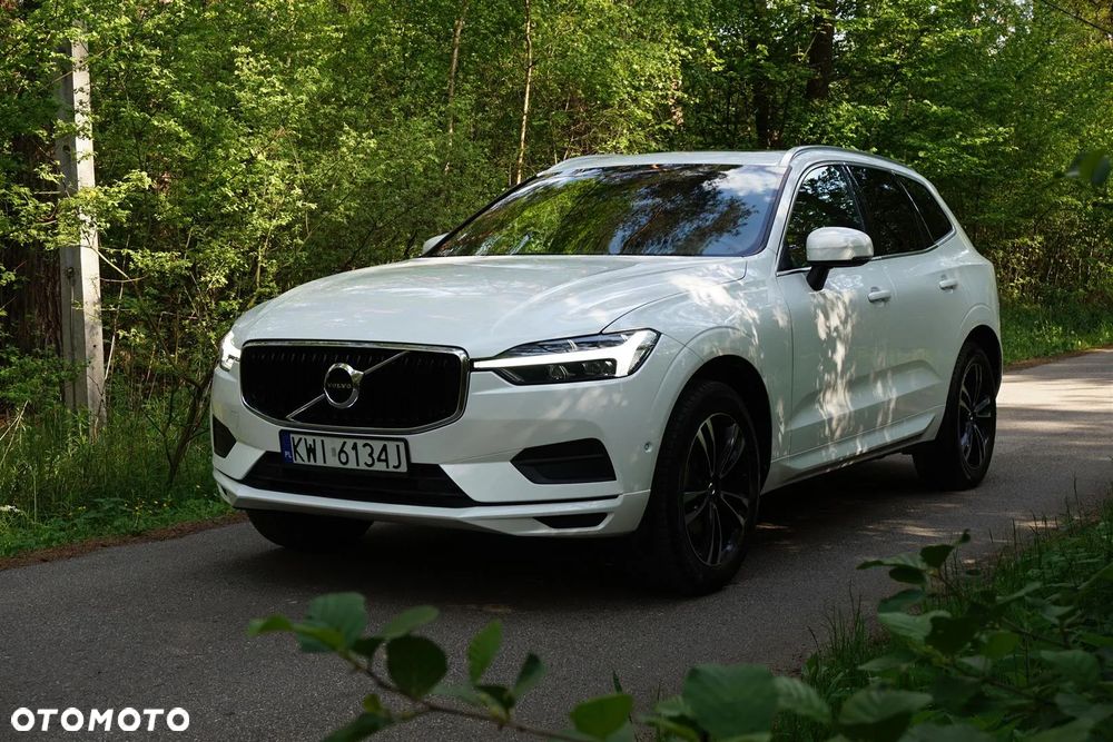 Volvo XC 60 T5 AWD Geartronic Momentum Pro - 1