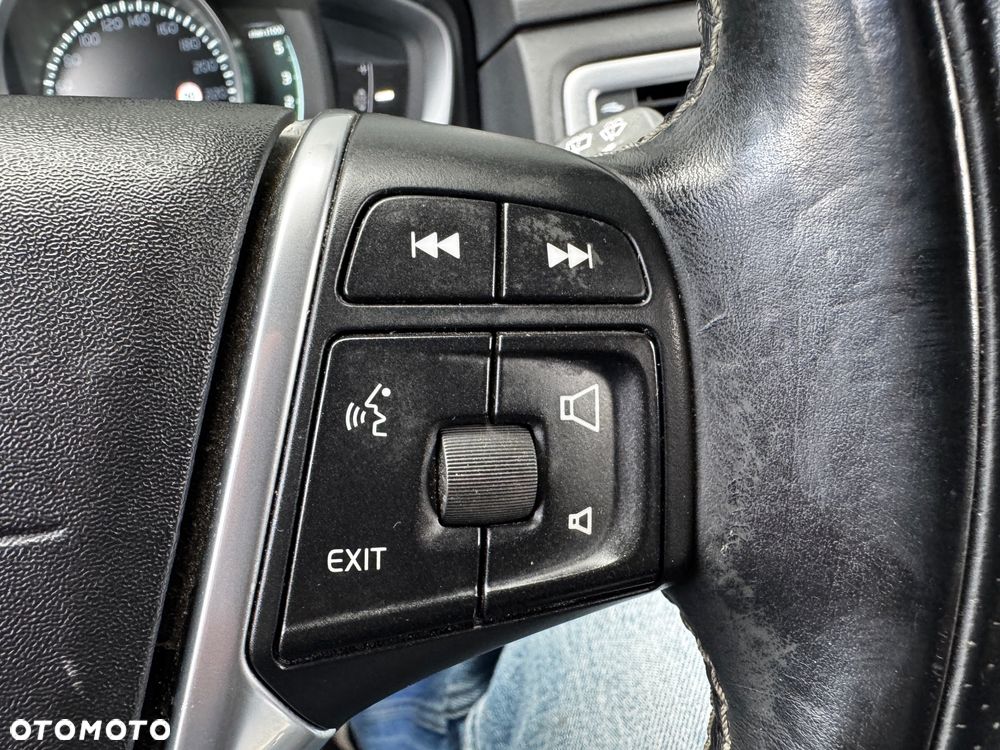 Volvo V70 D4 Summum - 30