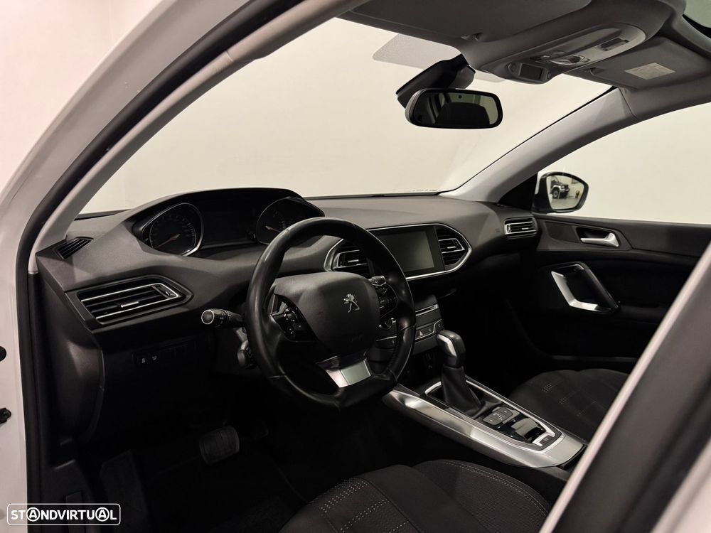 Peugeot 308 1.6 BlueHDi Allure J17 EAT6 - 6