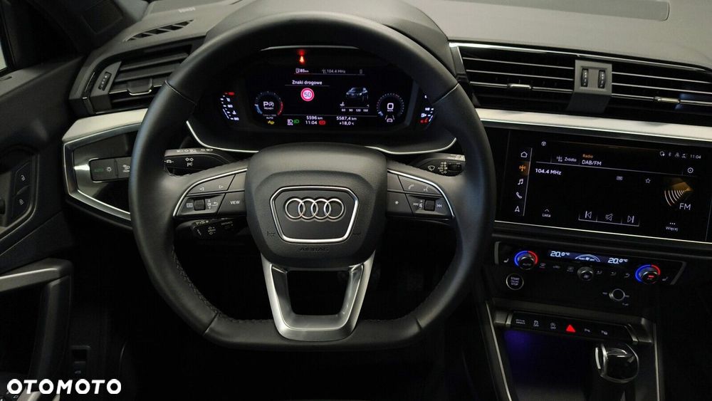 Audi Q3 Sportback - 15