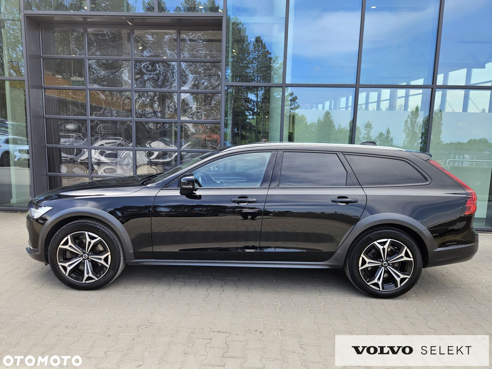 Volvo V90 Cross Country - 6