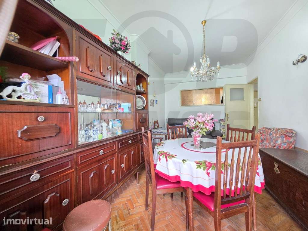 Apartamento T2 para remodelar - Odivelas - 242.000€ - Grande imagem: 2/15