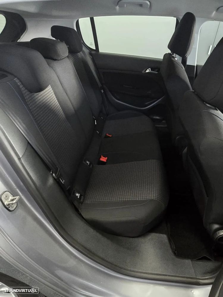 Peugeot 308 1.5 BlueHDi Style - 11