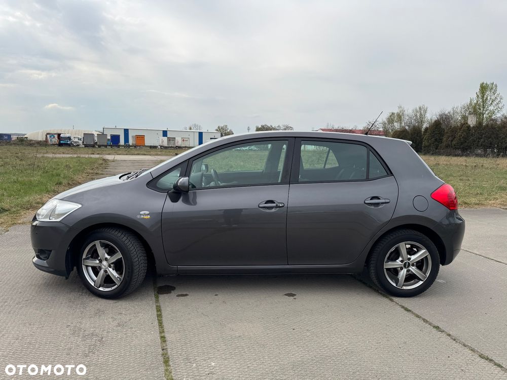 Toyota Auris 1.6 VVT-i Executive - 6