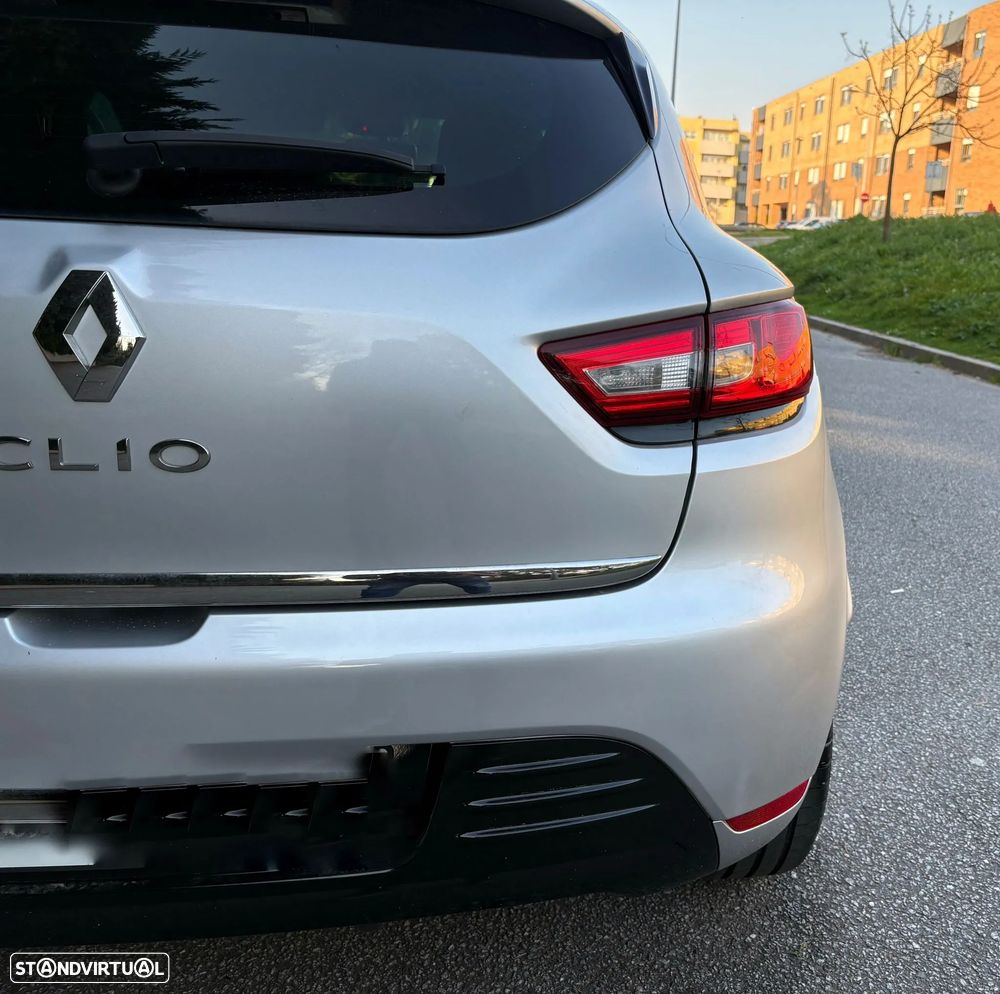 Renault Clio 0.9 TCe Limited Edition - 19
