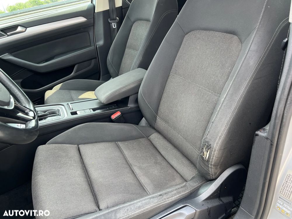 Volkswagen Passat 2.0 TDI DSG 4Motion Comfortline - 14