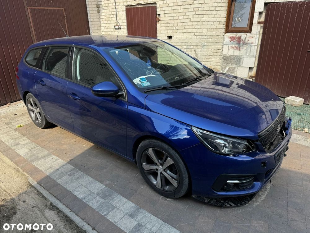 Peugeot 308 - 1