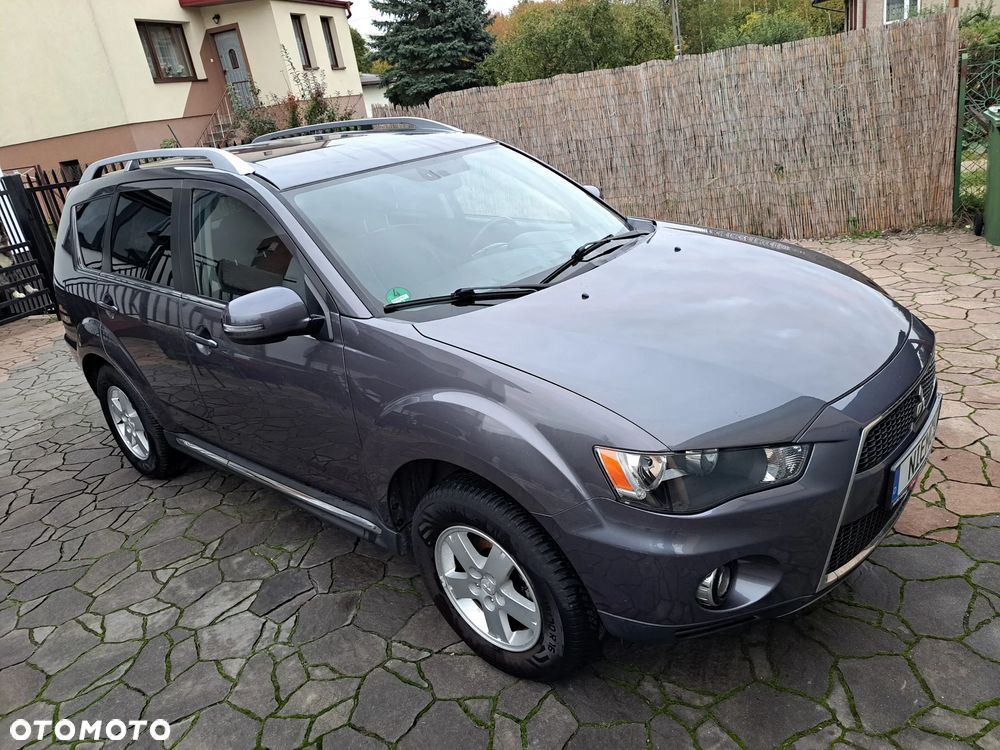 Mitsubishi Outlander - 3