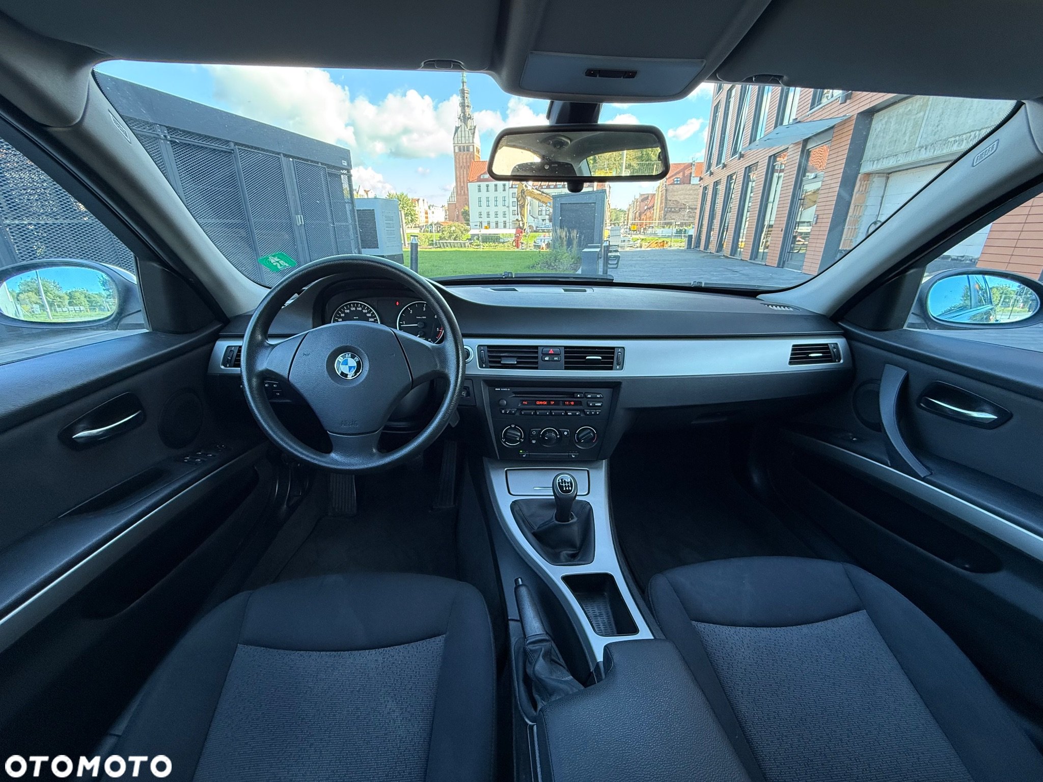 BMW Seria 3 318d - 19