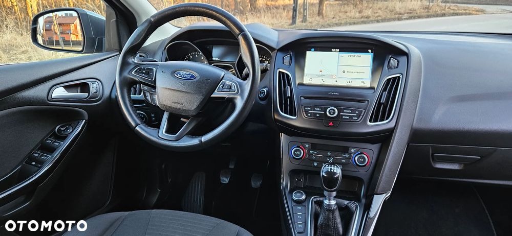 Ford Focus 1.0 EcoBoost Titanium - 21