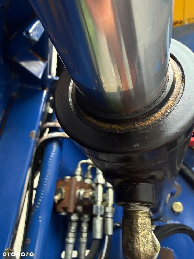 Kubota Canycon S100. Wozidło Gąsienicowe. Japońska Wywrotka w Pełni Hydrauliczna. Samo-załadowcza łyżka. Kiper Obrotowy! Silnik Kubota 3cylindry. Potężna moc. Szybka wolna jazda! Tylko 351 MTG. 2015rok prod. Ani deka luzów czy wycieków! Maszyna Sprowadzona z Norwegii z urzędu komunalnego. Używana raz do roku. Wielka Okazja! - 34