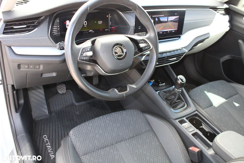 Skoda Octavia 2.0 TDI Style - 12