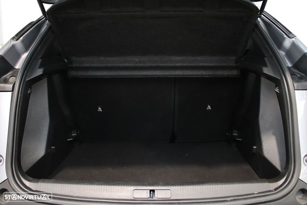 Peugeot 2008 1.2 PureTech Allure - 22