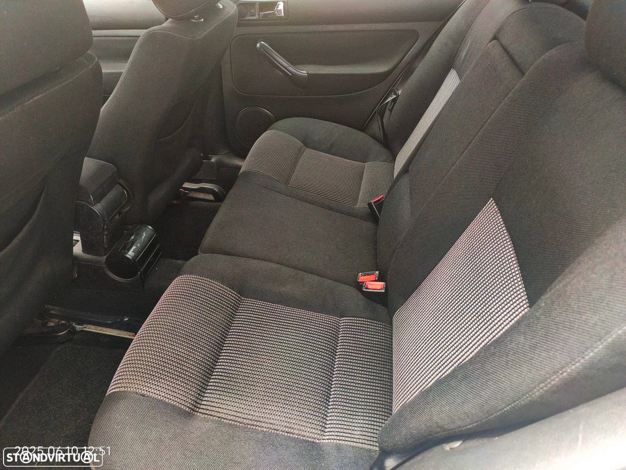 VW Golf 1.9 TDi Highline - 9