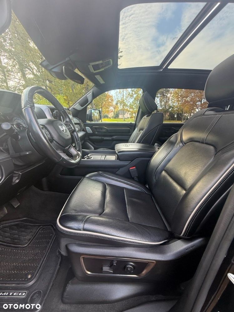 RAM 1500 5.7 Crew Cab Shortbed Limited Black - 11