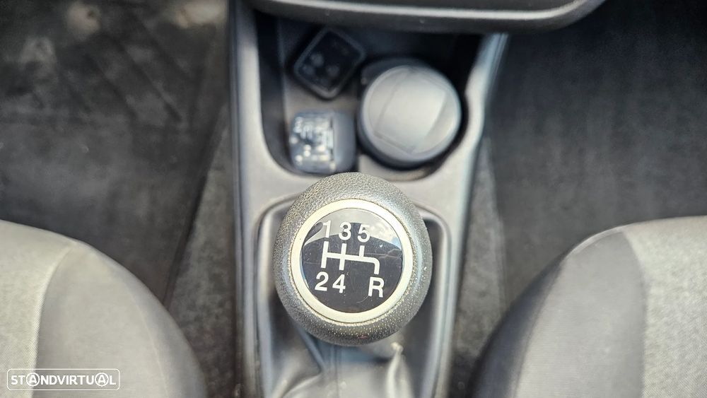 Fiat Punto 1.2 Lounge S&S - 18