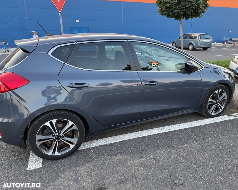 Kia Ceed 1.6 DSL HP GT Line - 10