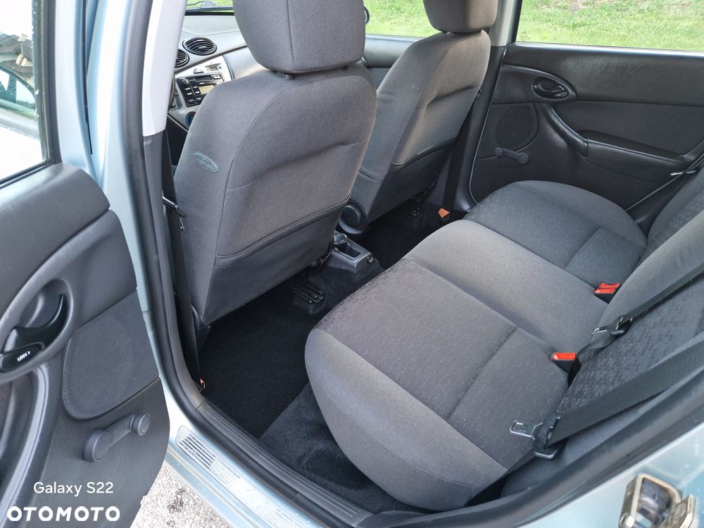 Ford Focus 1.6 16V Sport - 9