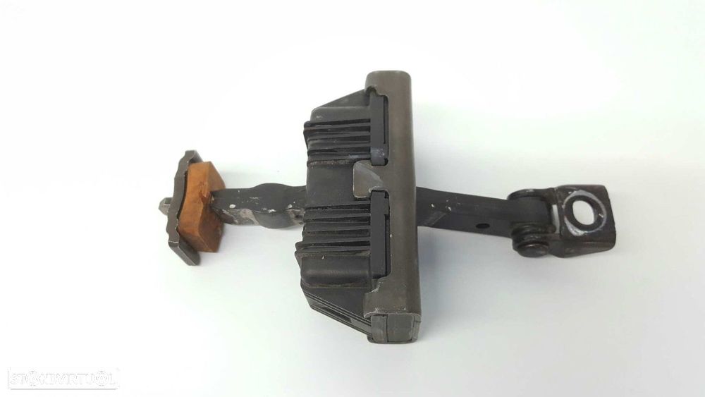 RETENTOR DA PORTA DIANTEIRA ESQUERDA BMW SERIE 1 COUPE (E82) 123D - 1