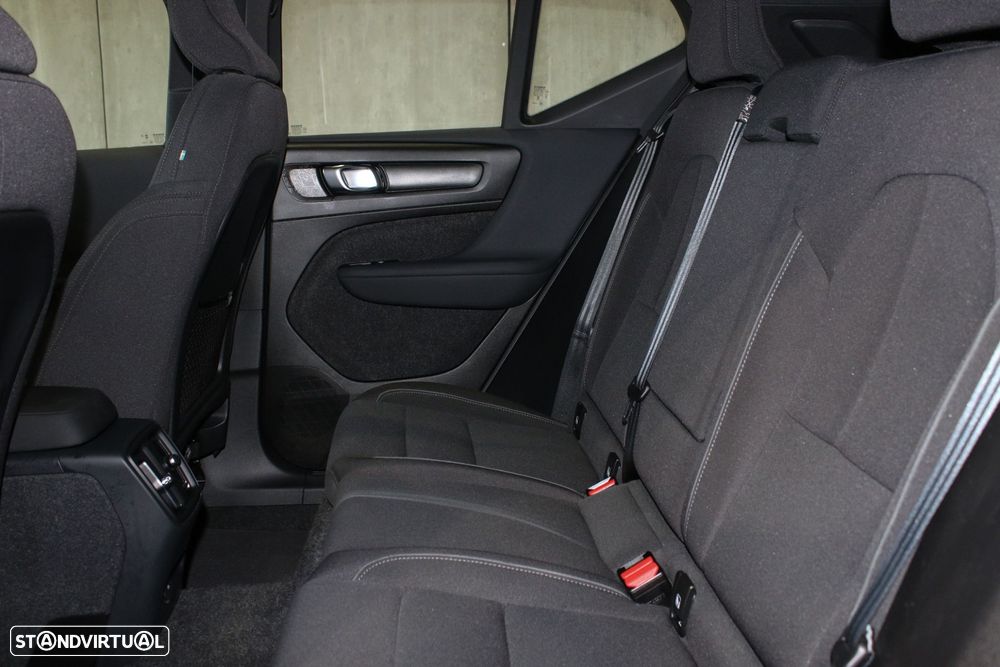 Volvo XC 40 Recharge Core - 20