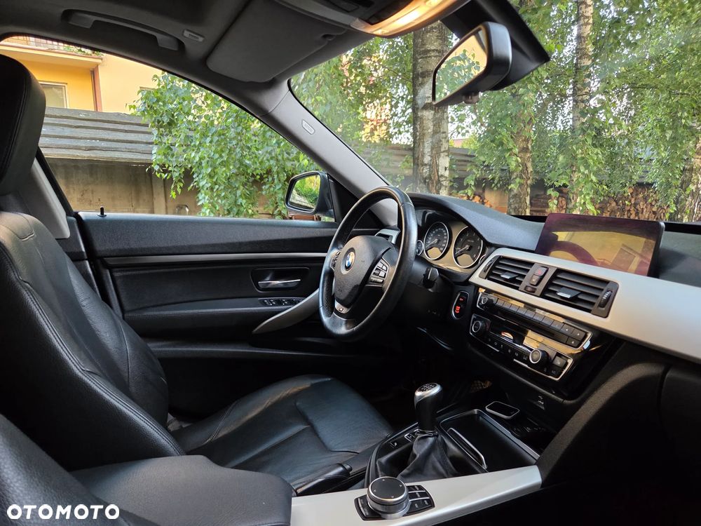 BMW Seria 3 320d Luxury Line - 12