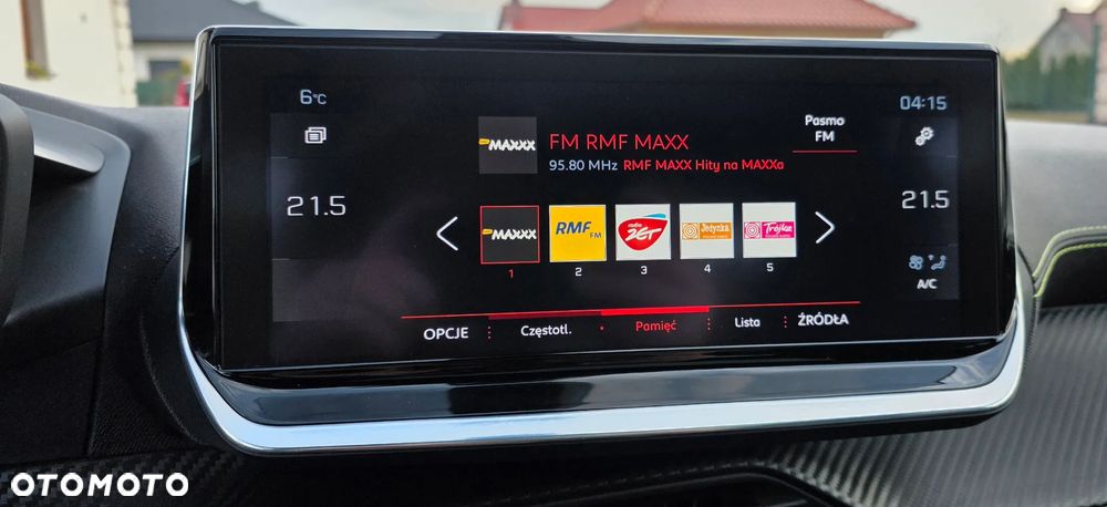 Peugeot 2008 1.5 BlueHDi GT Line S&S - 18