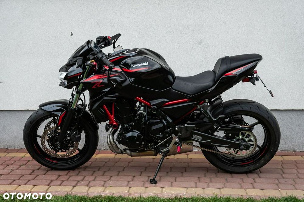 Kawasaki Z 650 - 10