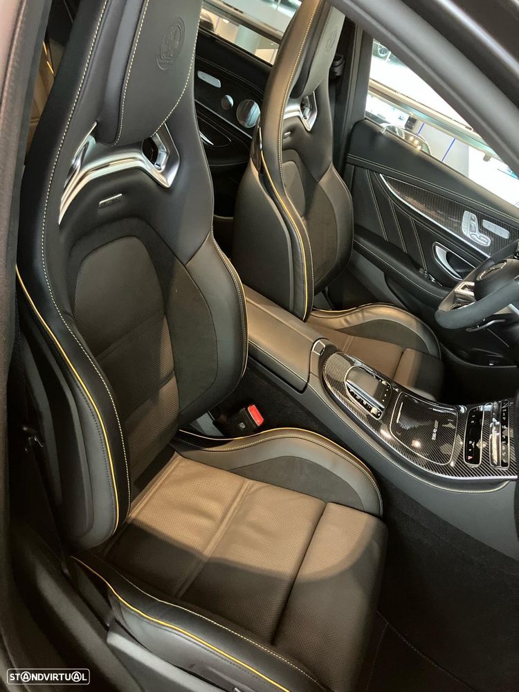 Mercedes-Benz E 63 AMG S 4-Matic+ - 23
