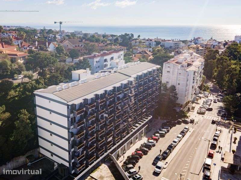 T1 espaçoso após reforma completa com 2 terraços em Estoril - Grande imagem: 3/12