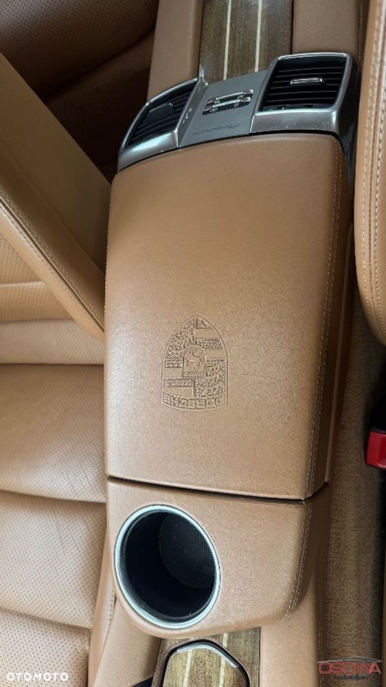 Porsche Panamera - 27