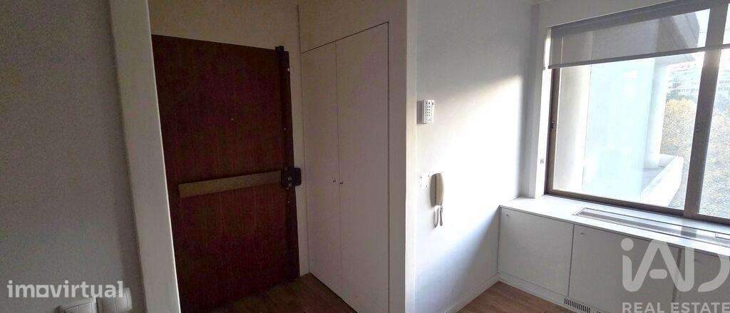 Escritório em Alvalade de 160,00 m2 - Grande imagem: 2/28