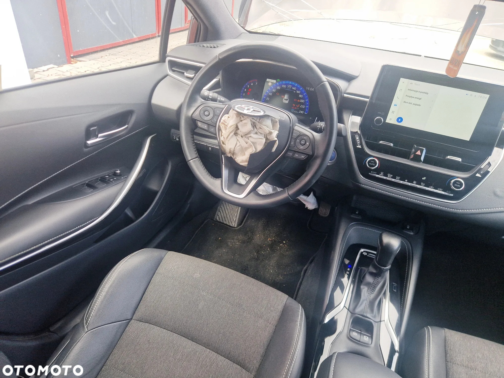 Toyota Corolla 1.8 Hybrid Style - 18