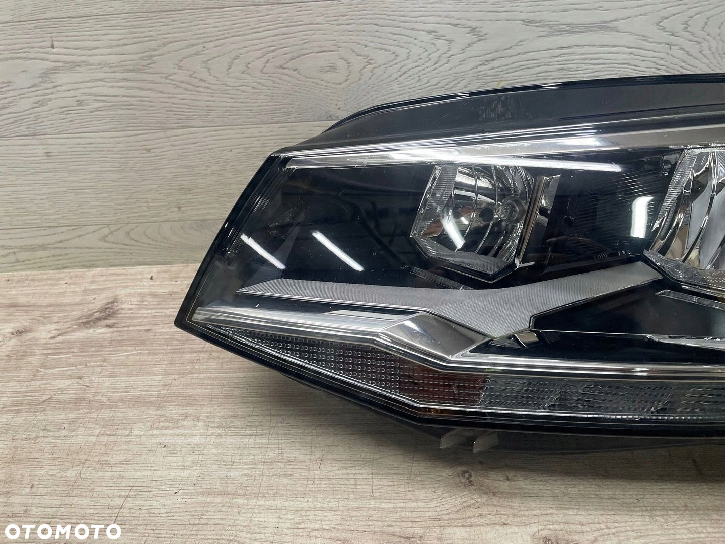 Volkswagen Caddy 2020 Przód strona lewa Lampa przednia - 2