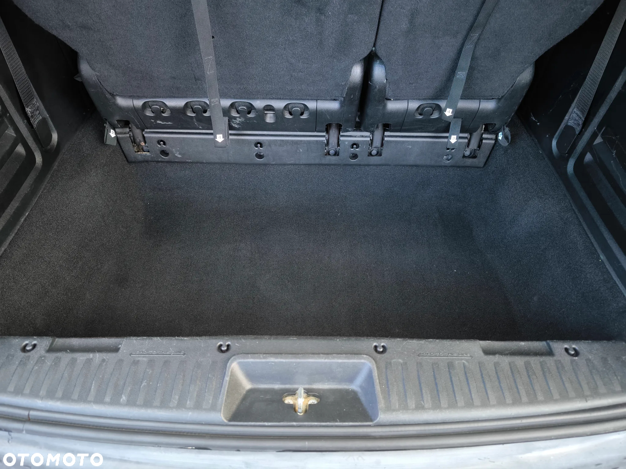 Dodge Grand Caravan - 22
