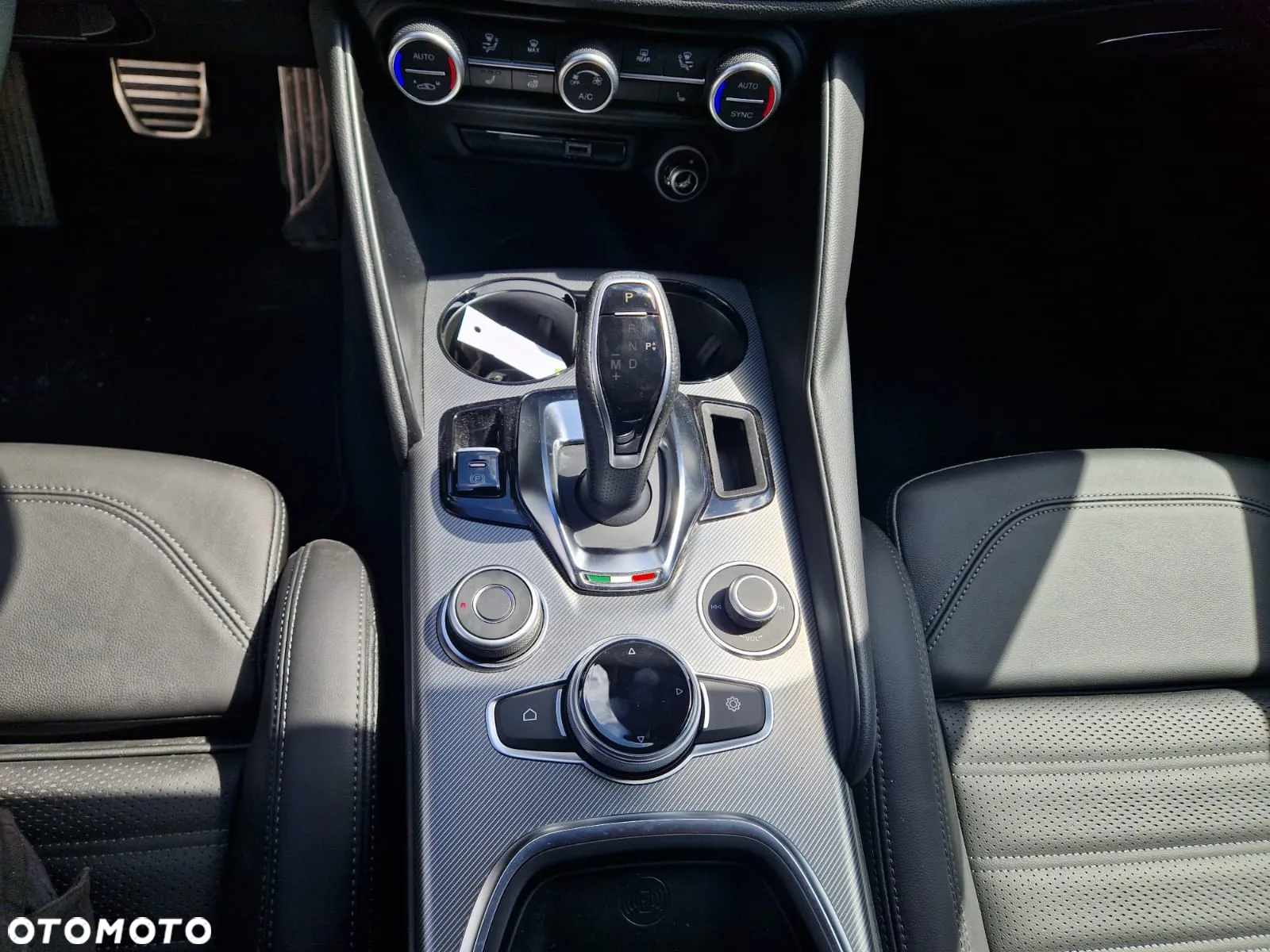 Alfa Romeo Giulia 2.0 Turbo Veloce Q4 - 14