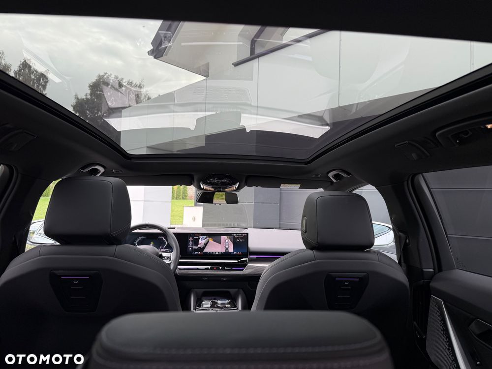 BMW Seria 5 520d xDrive Touring - 13