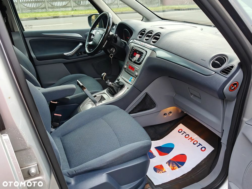 Ford Galaxy 2.0 TDCi Ghia - 6