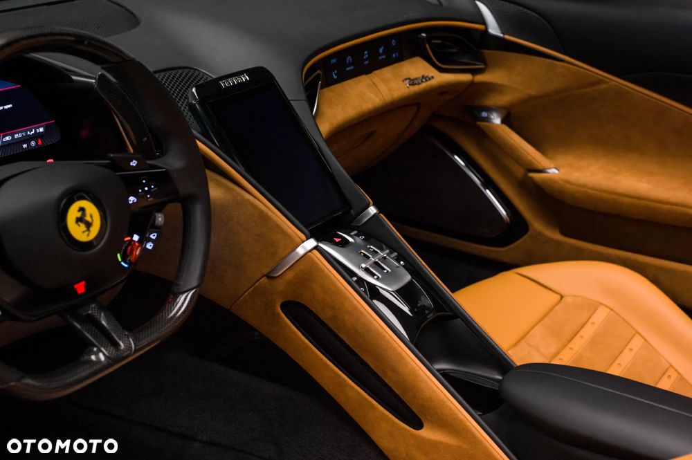 Ferrari Roma Spider - 24